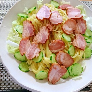 ひと手間かけてヘルシーに  サラダつけ麺